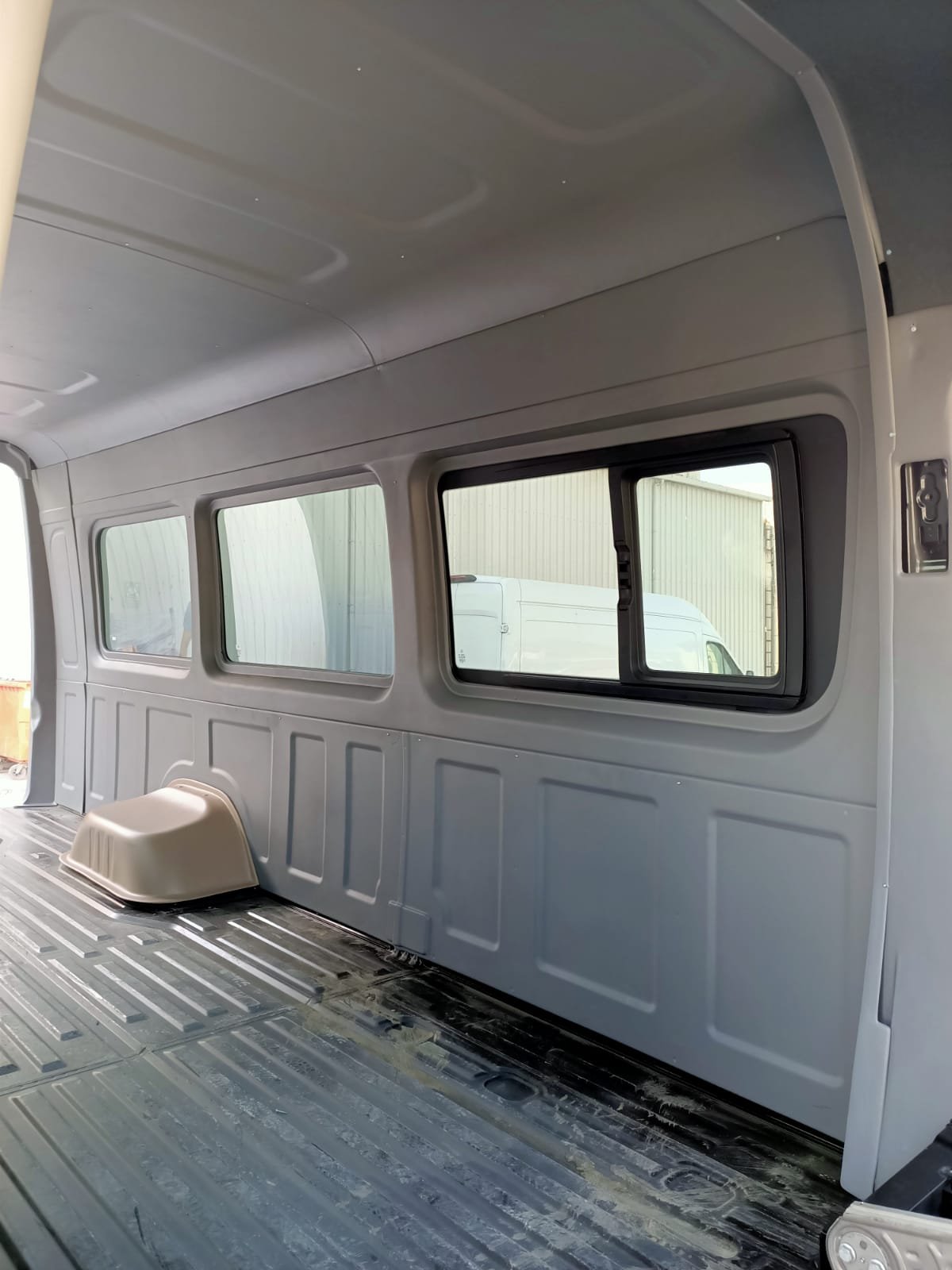 QUALITY LEADER VKM O2 **SPRINTER L4H2 WITHOUT SLIDING DOOR** (ABS INTERIOR TRIM SET for MINIBUSES, CAMPERS, COACHES, BUSES)